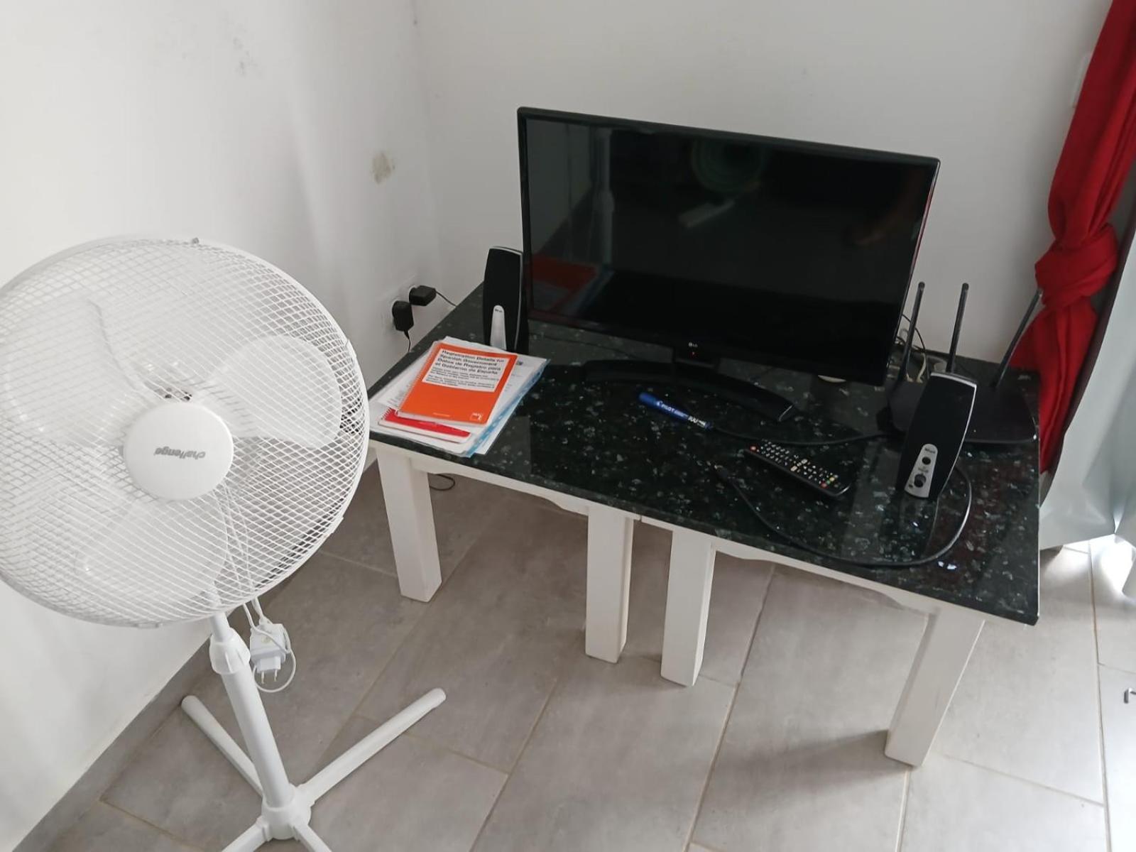 Puerta Del Sol Apartment *